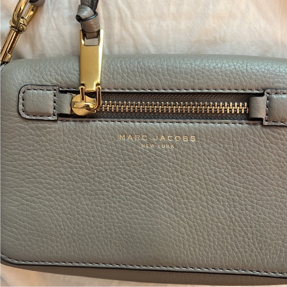 Marc Jacobs Taupe Leather Bag with Gold Zipper